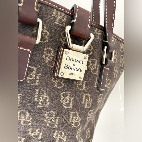 Dooney & Bourke Purse - Picture 3 of 6